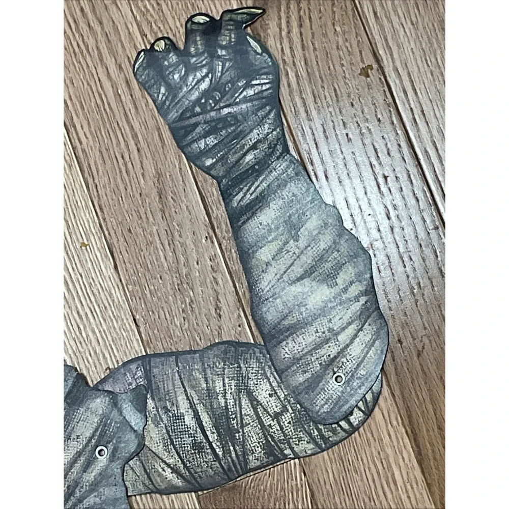 Vintage 1995 Beistle Jointed Die Cut Mummy Halloween Hanging Decor 41